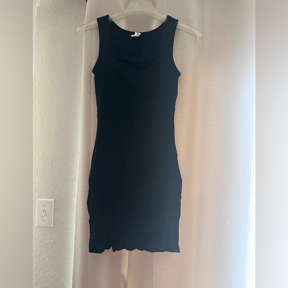 Chic Black Sleeveless Mini Dress